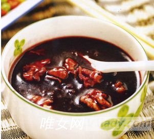 分享7种可以让女人气血变好的汤做法